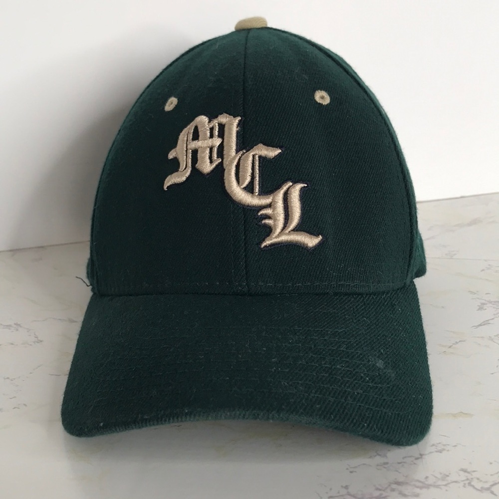 MARKET CENTRE LIQUORS GREEN BALL CAP XL